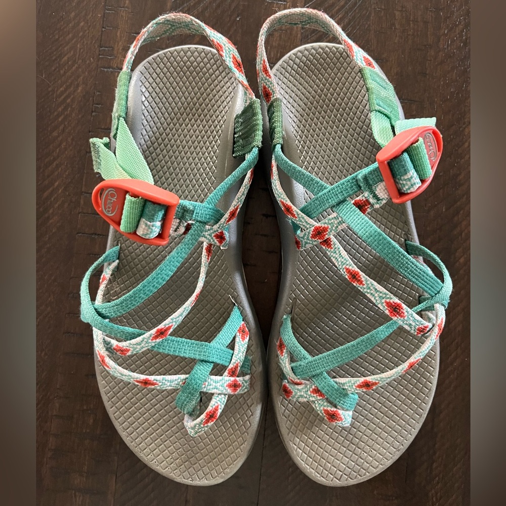 Chacos size 9